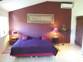 Chambre d'hôte 'La Bastide des Cèdres' à Saint-pantaléon -les-vignes