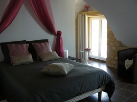 Gîte rural 'Gite fleur des pommiers 4 pers entre bayeux et caen' à Juaye mondaye