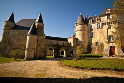 Gites 'Chateau de La Celle Guenand' dans le Centre - Val de Loire