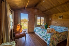 Chalets bois 'Les cabanes de riquier' à Moissac bellevue