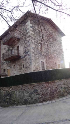 Apartamento con alquiler integro  à Sant feliu de pallerols