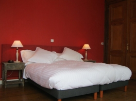 Private Family Home 'Chateau de Moulin le Comte, 4 * * * * B&B + dinner' à Aire-sur-la-lys