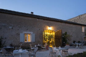Chambres d'hôtes et gîtes 'Chambres d'hôtes -  Le Mas de la Lise' à Cabrières d'avignon