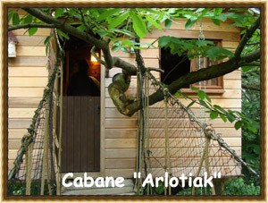Photo véritables cabanes perchées Itxassou Legordia borda