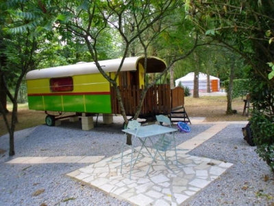 Chambre insolite 'Vendée yourte' à La-Roche-sur-Yon