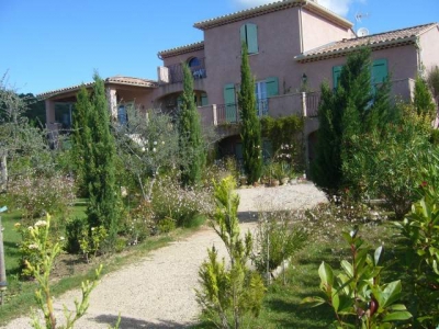 STUDIO 2 pers    &1chambre d hote 'Chez georges& france ' à St gervais