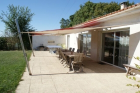 Gîte pour 8 personnes agréé tous handicaps 'La Grange gîte 4 étoiles de plain-pied pour 8 personnes ' à Surgères