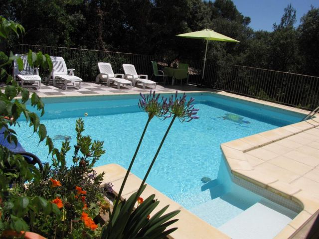 Photo Galargues Gte des bois