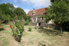 4 gites (2,6,6,11 pers) avec piscine Rocamadour 'Field Montanty' à Gramat