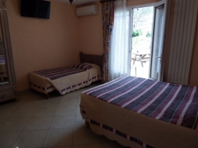 Chambres et Gîte 'Mas des palmiers' à Ortaffa