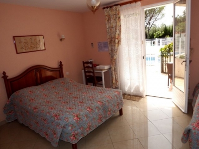 Chambres et Gîte 'Mas des palmiers' à Ortaffa