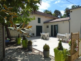 Chambres d'hôtes et gîtes  'Aux Ch&acirc;taigniers B&amp;B' à Langon