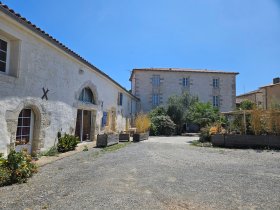 Maison de Maître 'Le Clos de Gémozac' à Gémozac