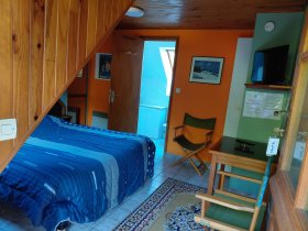 Chambres avec salles de bain privatives et petit-déjeuner 'Ferme apicole de térénez' à Térénez