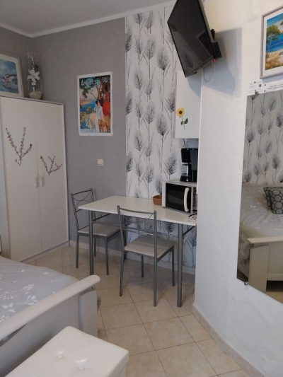Studio /chambre d'hôte 'La colline' à Cagnes sur mer