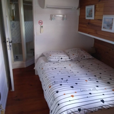 Chambre d'hôte 'PENICHE FARNIENTE' à Bellegarde