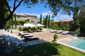'Villa hautvallon' à Gordes
