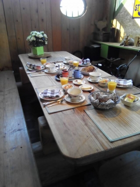 Appartement au 1er étage de la maison 'Chambres et table d'hôtes les Lupins 4 personnes' à Geishouse