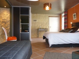 Chambre d'hotes et gite 'Le vol du phoenix' à Tourtenay