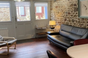 Gîte pour 3/4 personnes 'Le 2bis au coeur de Bécherel' à Becherel