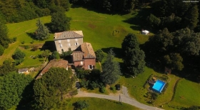 Hébergements insolites en Ardèche 'Le mas du pestrin' à Meyras