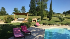 Chambres d'hôtes de charme 'Le val de la garenne' à Senouillac