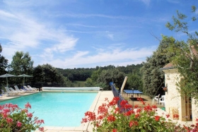 Nature 'Calme repos piscine chauffée ' à Sarlat
