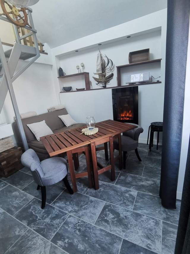 Gîte pour 4 personnes réservante pour 7 nuits minimum 'Gîte 200 m bord de mer sur gr 34' à Roscanvel