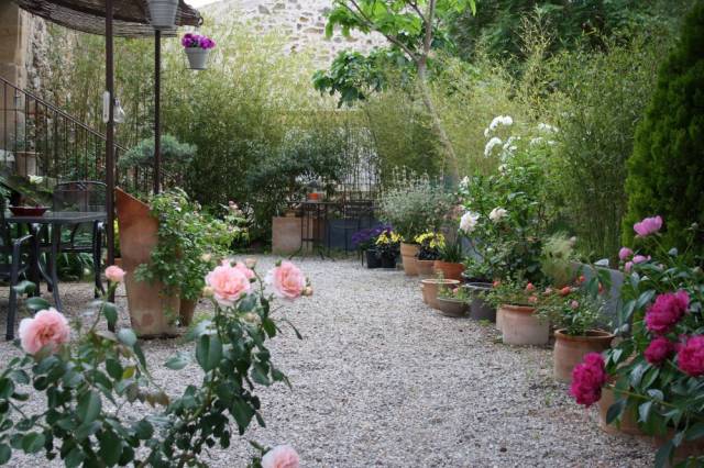 Photo Chambre indépendante de 20 m² Montseret Sous les pins aux cheveux verts