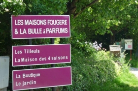 Gite et 2 chambres / Jura entre Arbois et Château Chalon 'Les Maisons Fougère, bain de nature en Biodiversité - Jura' à Darbonnay