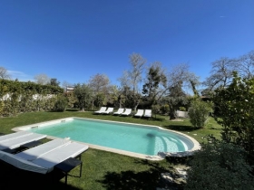 Appartements proche de la mer. 'Villa louise-rose' à Villeneuve-loubet