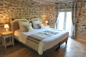 Chambres d'hôtes de charme et gîte 'Le mas terre des anges' à Sarrians