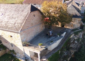 Maison de campagne 'Merlières' à Chasteaux