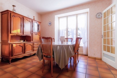 Maison de campagne 'Merlières' à Chasteaux