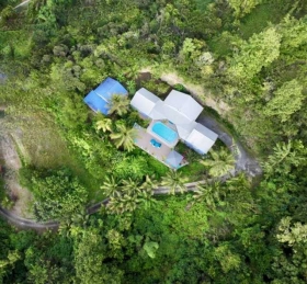 Gîte de séjour '2 Gîtes ou 2 chambres et table d'hôtes Chez adé guadeloupe ' à Le gosier