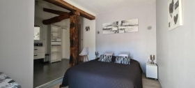 Chambre d'hôtes 1 à 5 personnes - Gite 4 à 6 personnes 'La gloriette' à Neuville de ppoitou