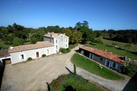 Chambre d'hôtes 'Domaine les Galards' à Montlieu la garde