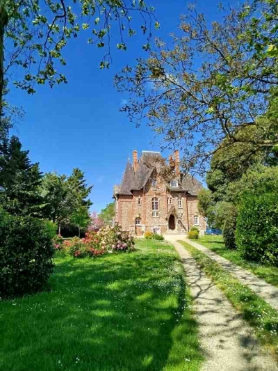 'Le manoir des rochers' en Mayenne