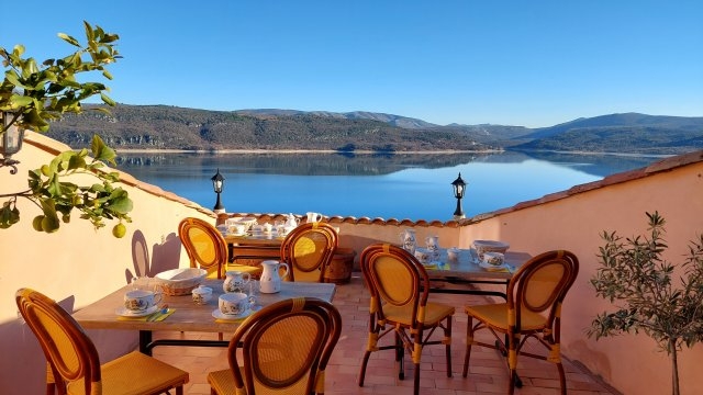 Chambre d'hôtes 'Les fenières' à Sainte-croix-du-verdon