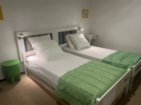 2 Chambres communicantes  pour une famille ou 2 couples 'Bleusmatines' à Caveirac