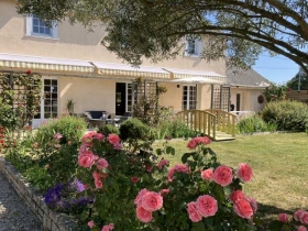 Chambres d'hôtes et gîtes ( capacité totale : 15 personnes) 'L'arbre émaillé' à Guémené-penfao