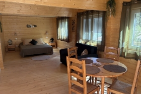 Chalet en bois 'Sanglier magique' à Boutenac