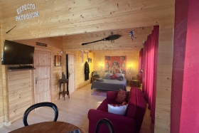 Chalet en bois 'Sanglier magique' à Boutenac