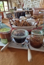 Maison d'Hôte de Charme à la Campagne 'L'aubier du tilleul' à Chanos-curson