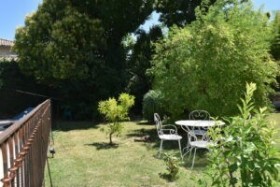 Maison d'Hôte de Charme à la Campagne 'L'aubier du tilleul' à Chanos-curson