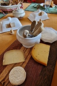 Maison d'Hôte de Charme à la Campagne 'L'aubier du tilleul' à Chanos-curson