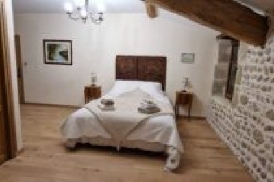Maison d'Hôte de Charme à la Campagne 'L'aubier du tilleul' à Chanos-curson