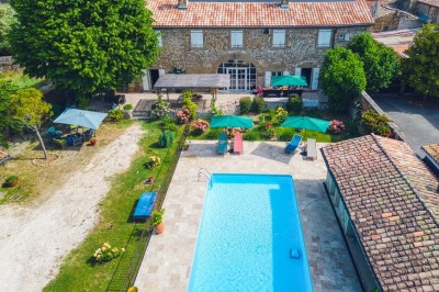 Maison d'Hôte de Charme à la Campagne 'L'aubier du tilleul' à Drome