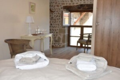 Maison d'Hôte de Charme à la Campagne 'L'aubier du tilleul' à Chanos-curson