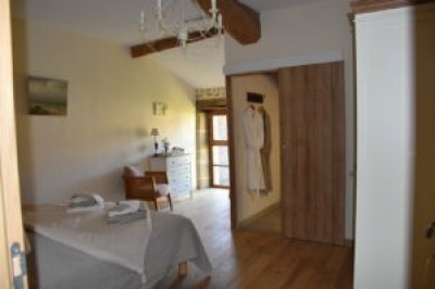Maison d'Hôte de Charme à la Campagne 'L'aubier du tilleul' à Chanos-curson